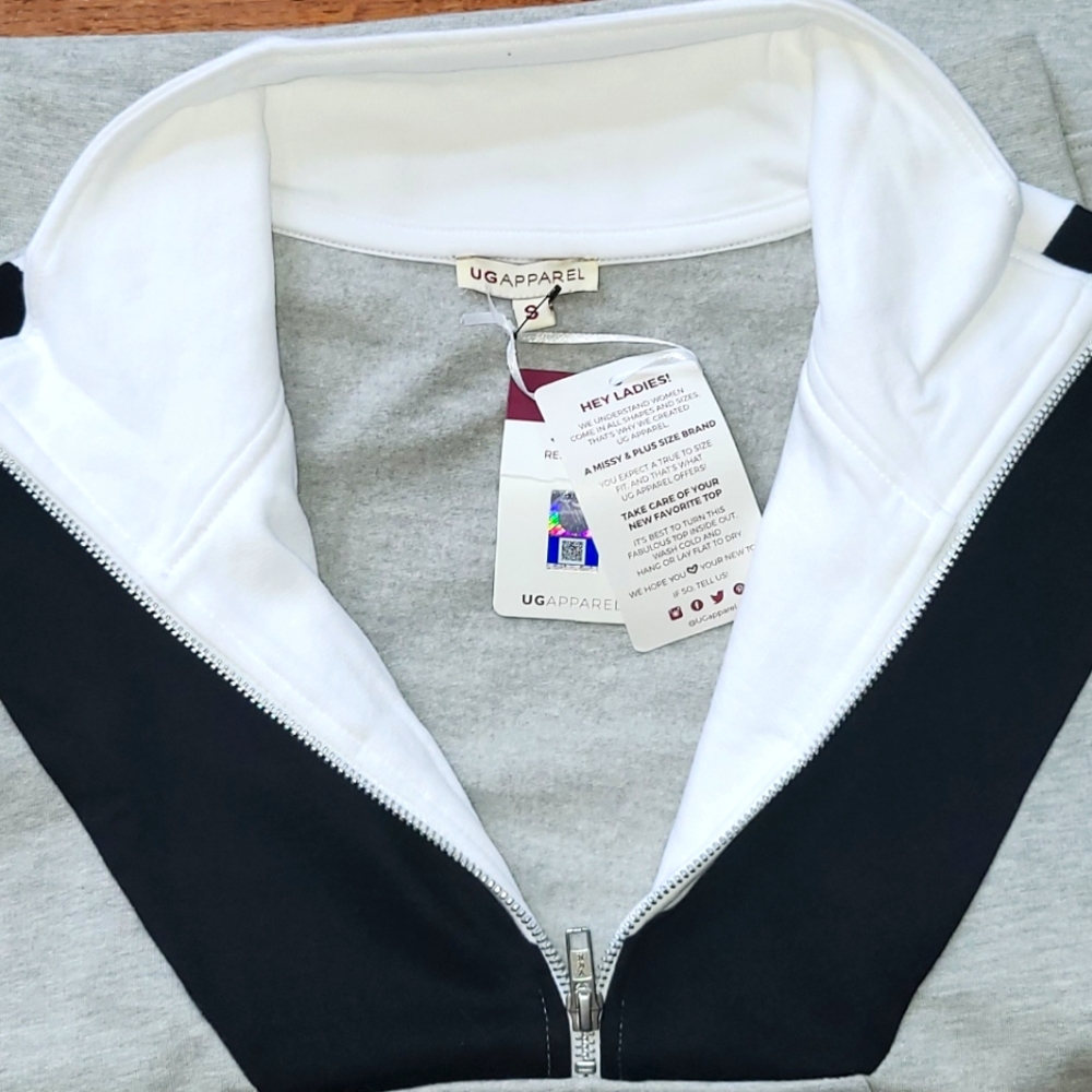 NCAA Nebraska Pullover Quarter Zip Sweatshirt NWT - SMALL - Picture 8 of 8